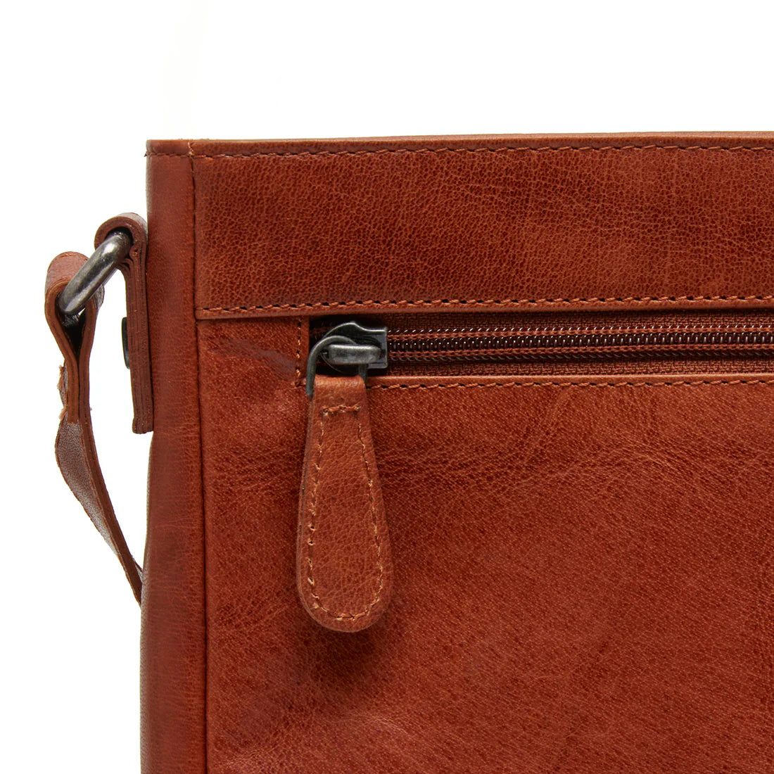 The Chesterfield Brand Pia Axelväska 24cm – Cognac