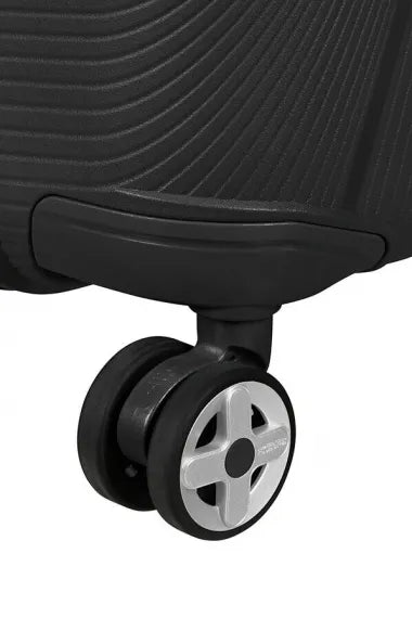 American Tourister Starvibe 67cm Mellanstor Expanderbar Black