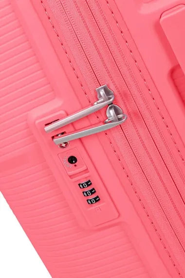 American Tourister Starvibe 67cm Mellanstor Expanderbar Sun Kissed Coral