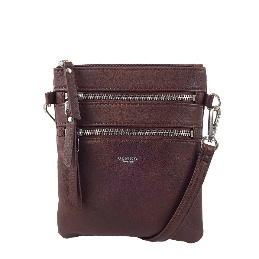 Ulrika Design Noos – Crossbodyväska 20cm – Mörkbrun
