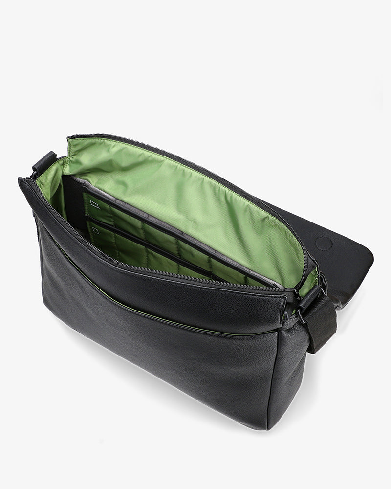 Jost Riga Axelväska - svart