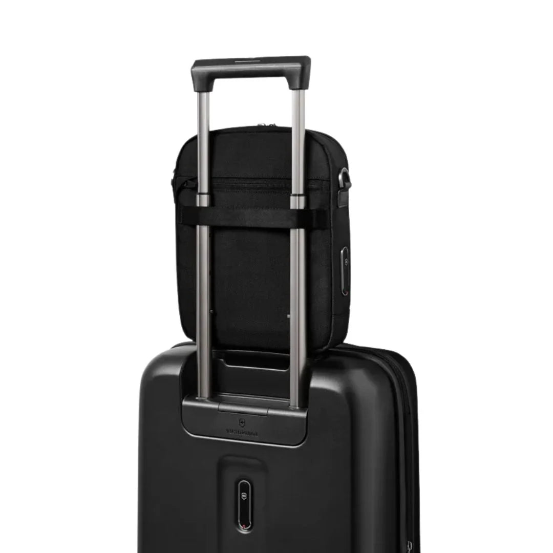 Victorinox Mythic – Crossbodyväska 29cm