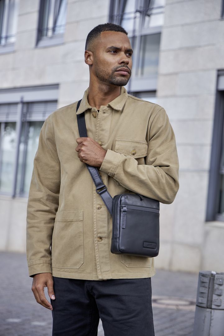 Jost Aarhus axelväska XS – svart