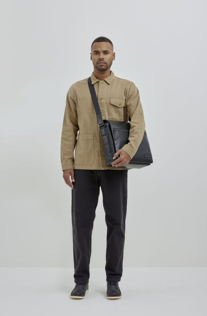 Jost Aarhus axelväska L – svart