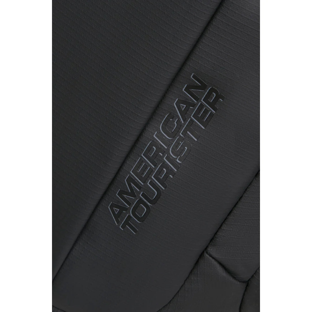 American Tourister Upventure S Datorryggsäck 15,6" – Svart