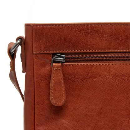 The Chesterfield Brand Pia Axelväska 24cm – Cognac