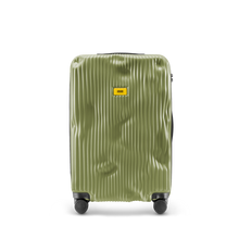 Crash Baggage Stripe Mellanstor resväska 68 cm – Olivgrön