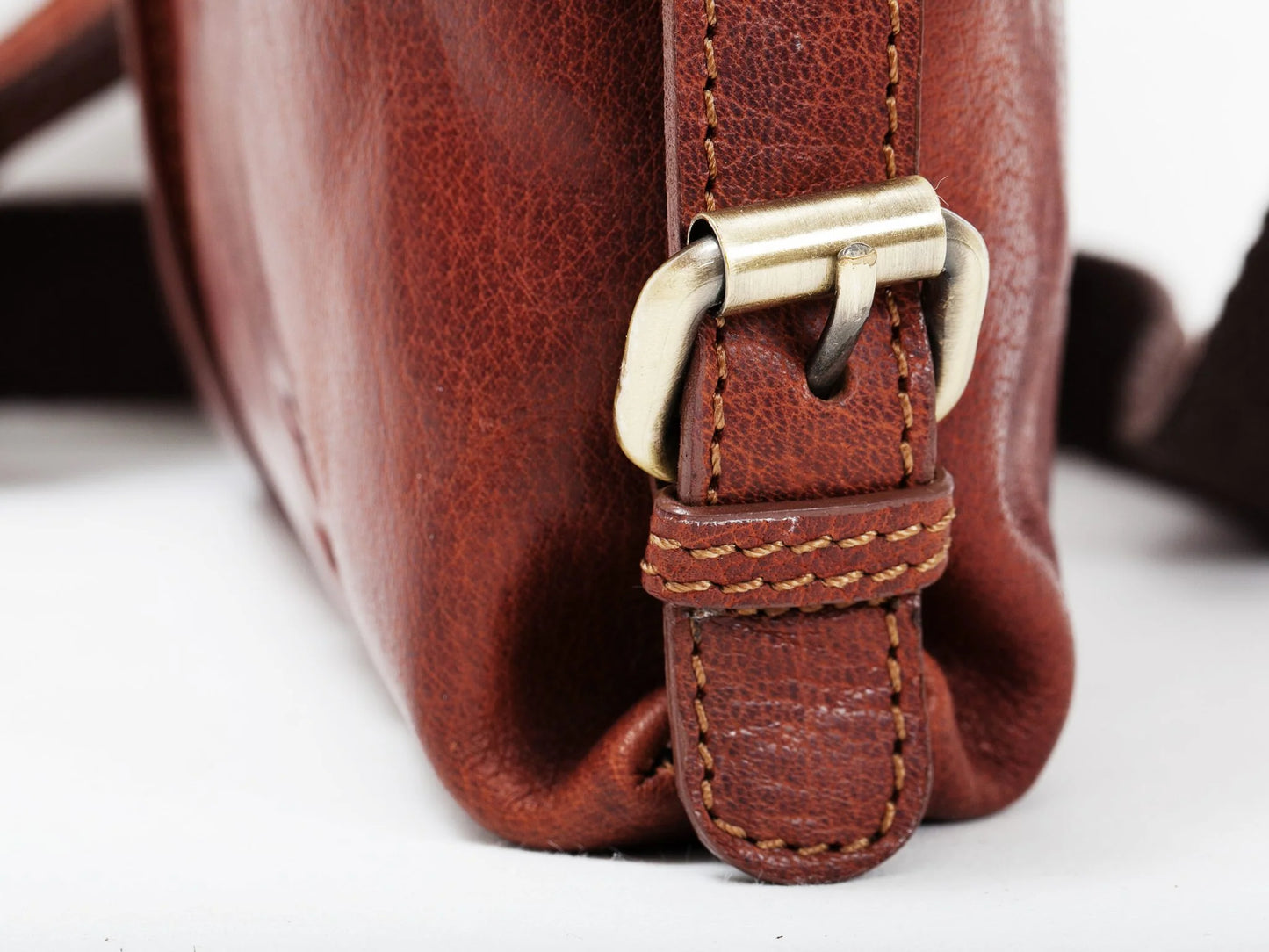 BaooBaoo Shoulderbag – Axelremsväska M – Brandy