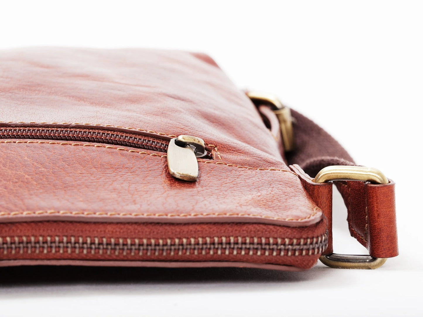 BaooBaoo Shoulderbag – Axelremsväska M – Brandy