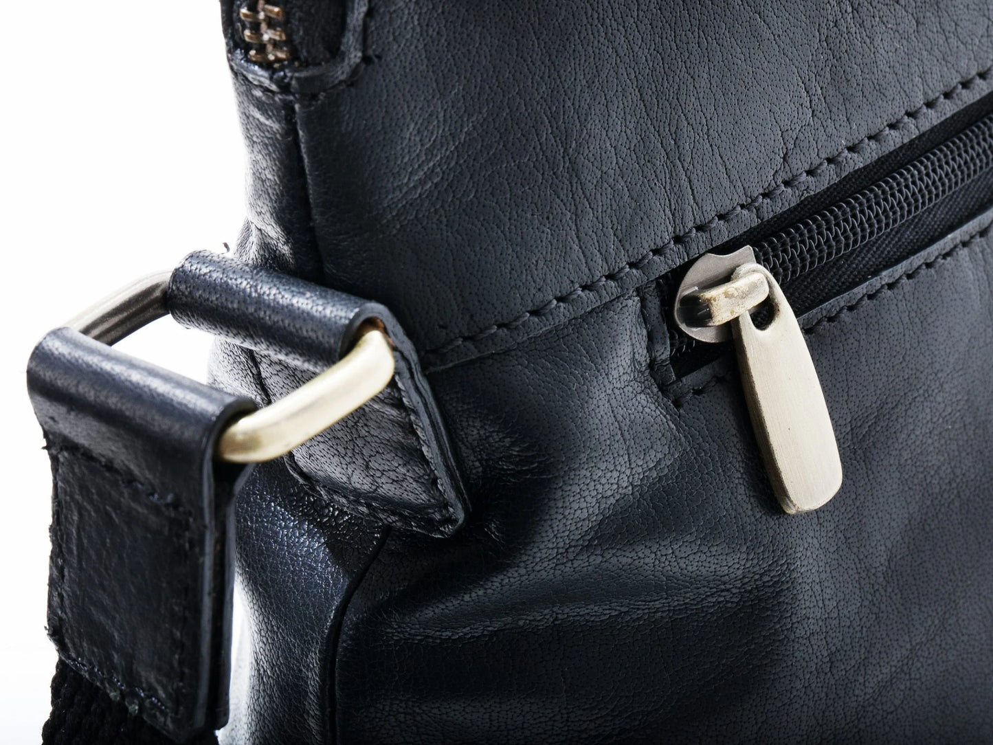 BaooBaoo Shoulderbag – Axelremsväska M – Svart