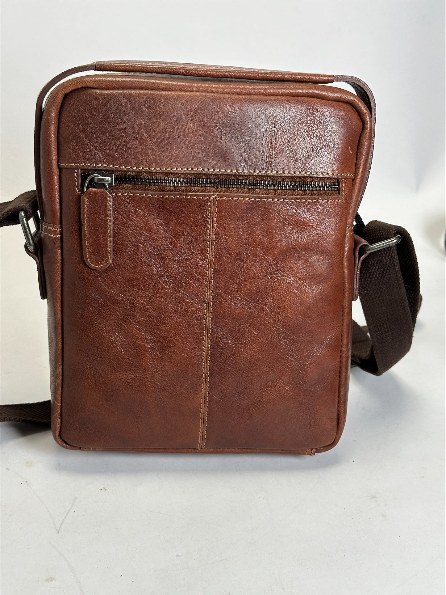 BaooBaoo Reporterbag – Crossbodyväska 25cm – Brandy
