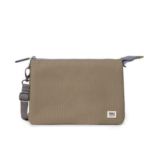 Roka London Carnaby Crossbodyväska 25cm – Taupe